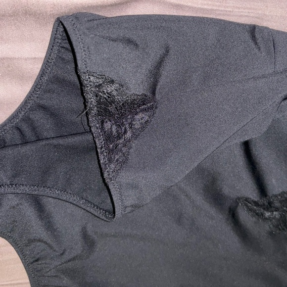 INC International Concepts long sleeve deep v-neck bodysuit - Picture 4 of 7